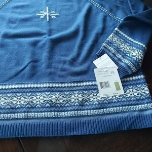 ❄NWT WINTER SWEATER/ retail 115.00$/B4B/ Hand Embroidered